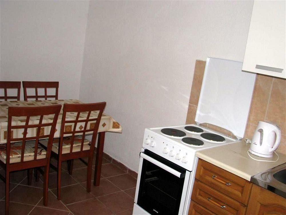 Maki Apartments - Plavi Horizonti Beach Тиват Екстер'єр фото