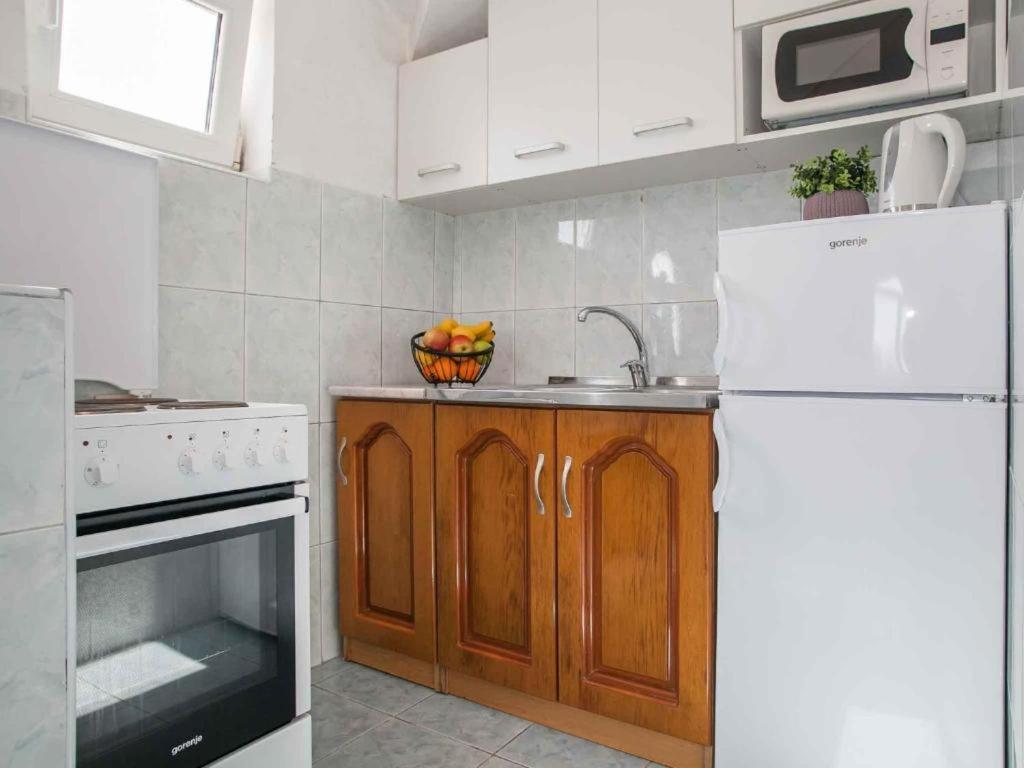 Maki Apartments - Plavi Horizonti Beach Тиват Екстер'єр фото