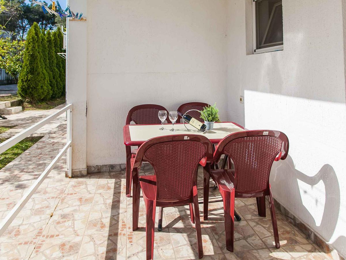 Maki Apartments - Plavi Horizonti Beach Тиват Екстер'єр фото