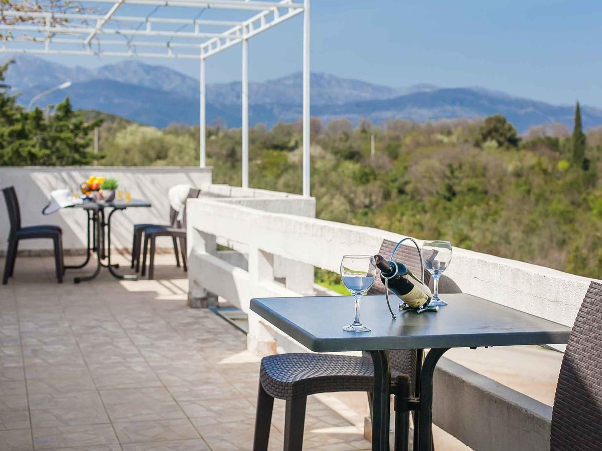 Maki Apartments - Plavi Horizonti Beach Тиват Екстер'єр фото