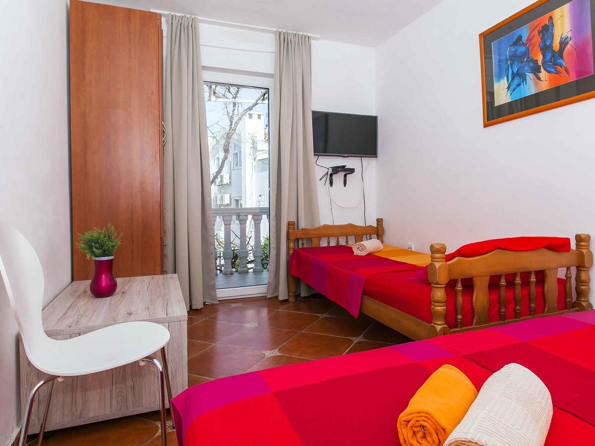 Maki Apartments - Plavi Horizonti Beach Тиват Екстер'єр фото