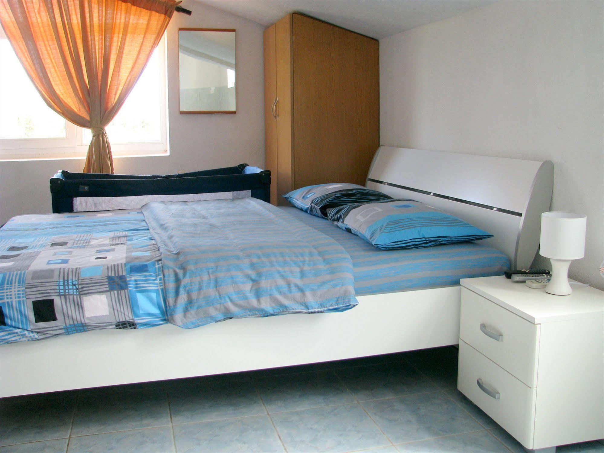 Maki Apartments - Plavi Horizonti Beach Тиват Екстер'єр фото