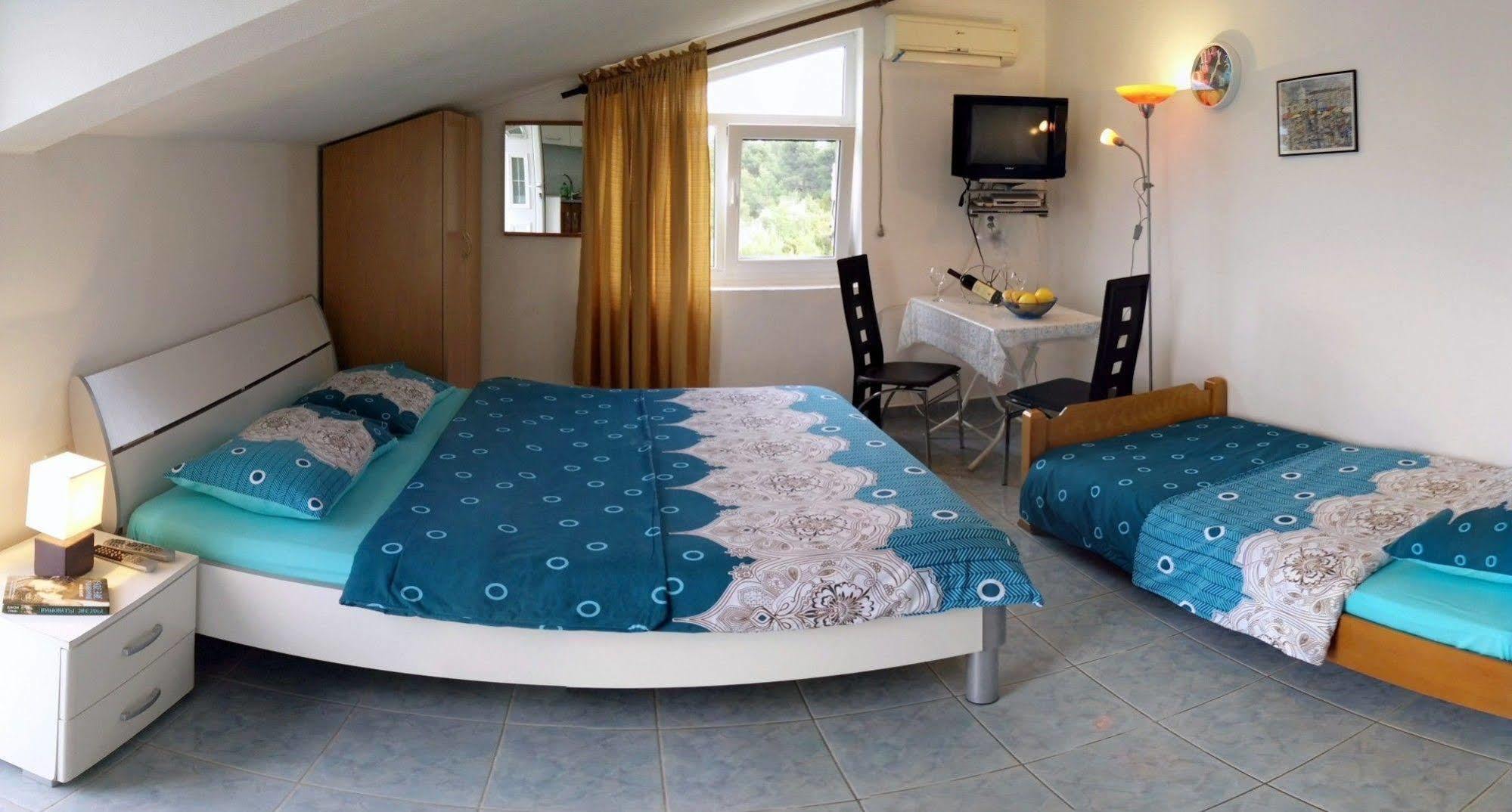 Maki Apartments - Plavi Horizonti Beach Тиват Екстер'єр фото