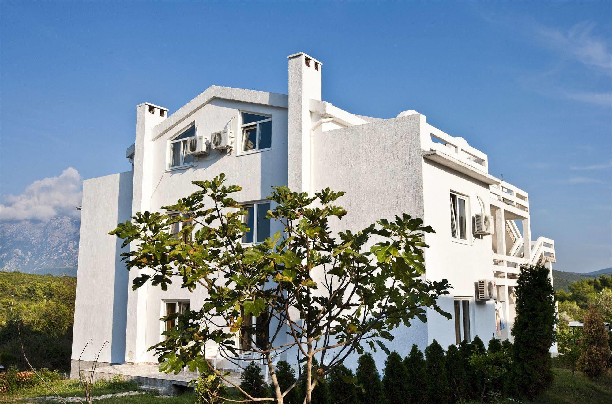 Maki Apartments - Plavi Horizonti Beach Тиват Екстер'єр фото